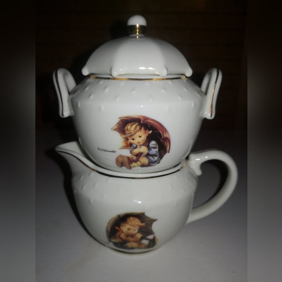 Porcelain Tea Set - Picture 9 of 13